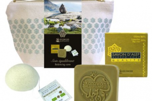 Karawan trousse olive laurier